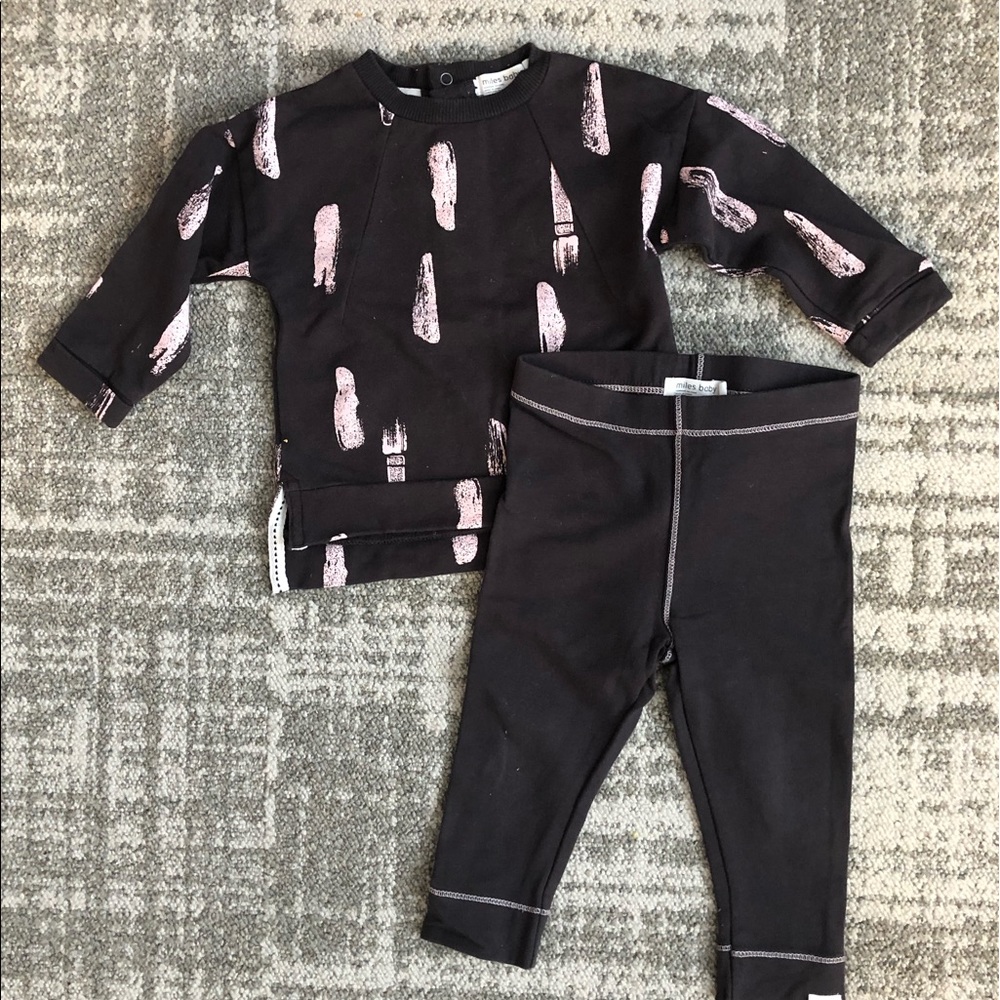 Miles Baby outfit - dark grey with pink 9M